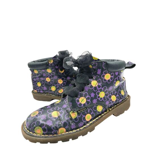 Dr. Martens Shoes - Rare Vintage Made in England Dr. Martens boots bold retro floral Print SZ 8 Y2k